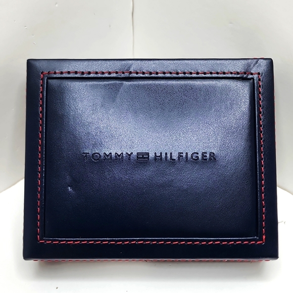 ⭐️TOMMY HILFIGER 💯 MENS WALLET BLACK, LEATHER WALLET - Picture 3 of 11
